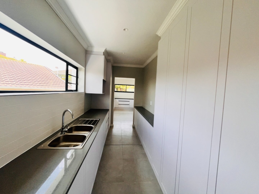 3 Bedroom Property for Sale in Wavecrest Eastern Cape
